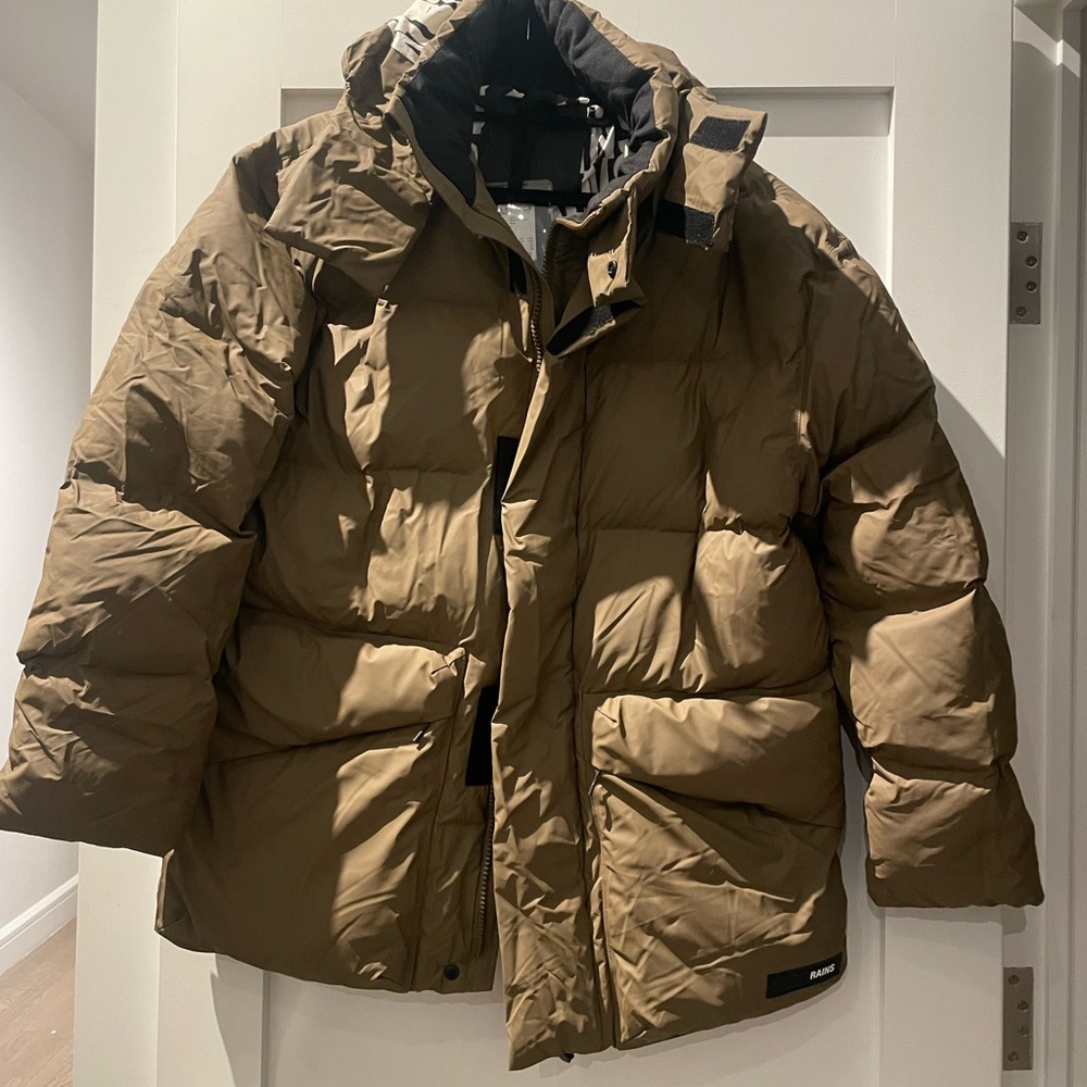 RAINS Block Puffer Jacket, Wood — Size M (runs large)